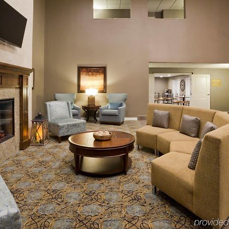 Grandstay Hotel & Suites Delano Экстерьер фото